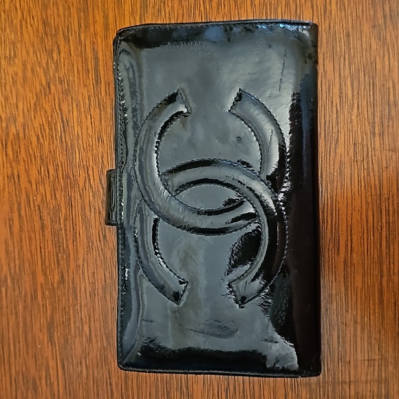 CHANEL Handbags - Authentic Chanel Patent Leather Wallet